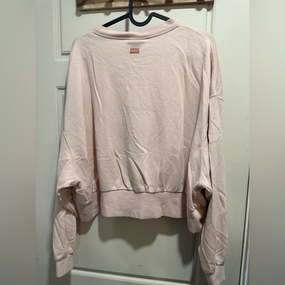 Nike Light Pink Crewneck Sweatshirt - Picture 4 of 5